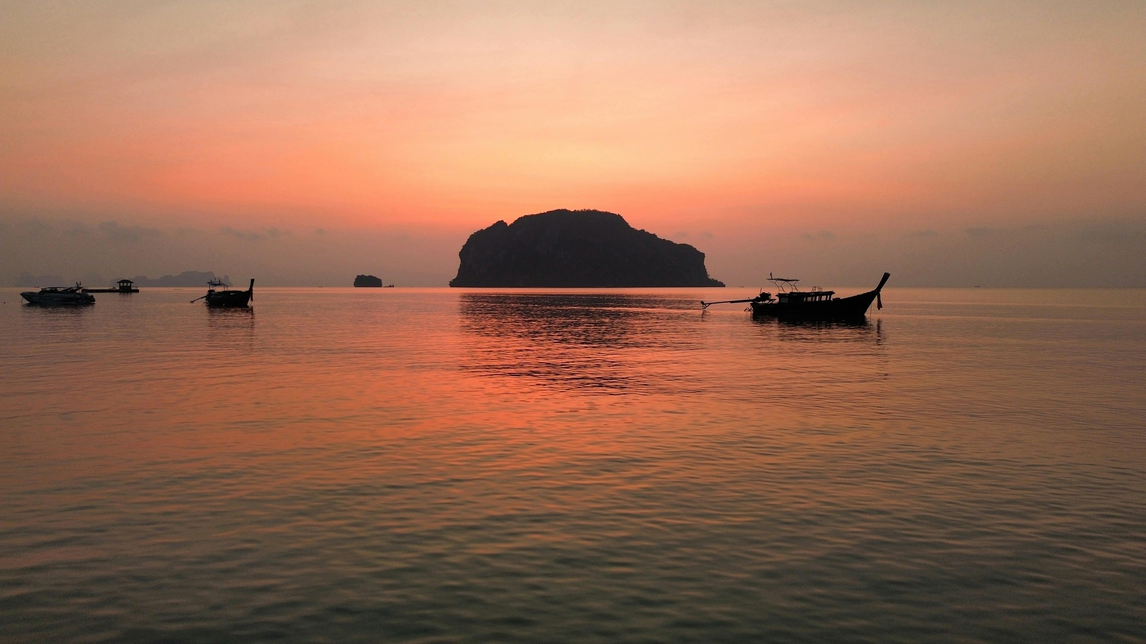 A photograph of a sunset in Phangnga.